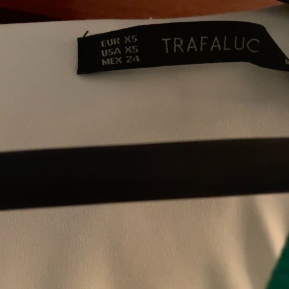 Green Floral V-neck Mini Dress, Size XS - Picture 4 of 4